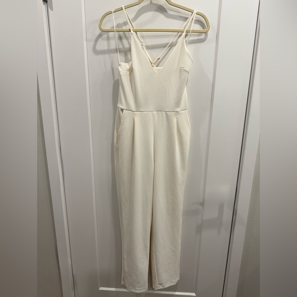 Express Ivory Strappy V-Neck Jumpsuit Size Small-NWT